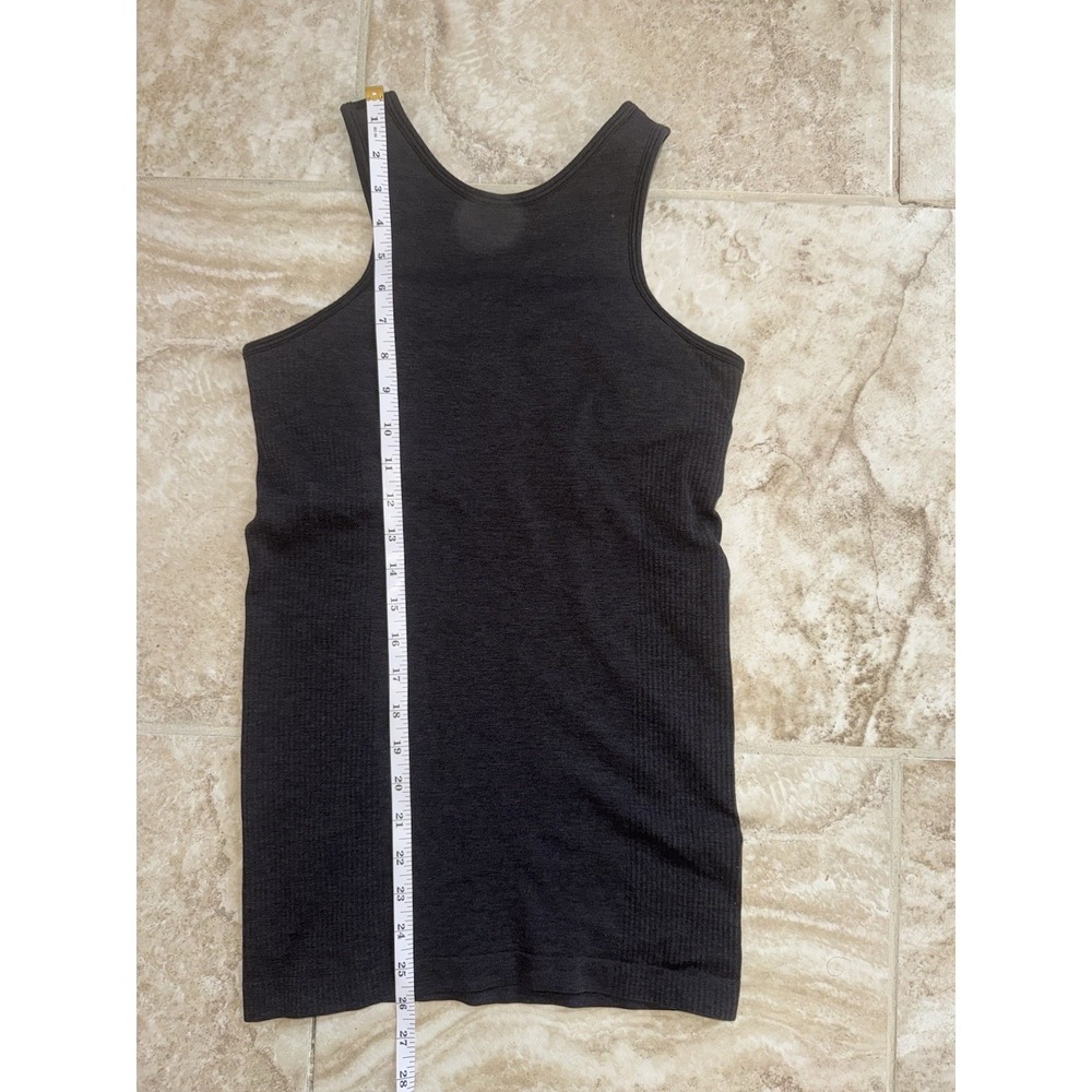 Lululemon Seamlessly Covered Tank Heathered Black Size 6 - Picture 7 of 9